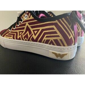 Wonder Woman Girls Shoes - Size Small